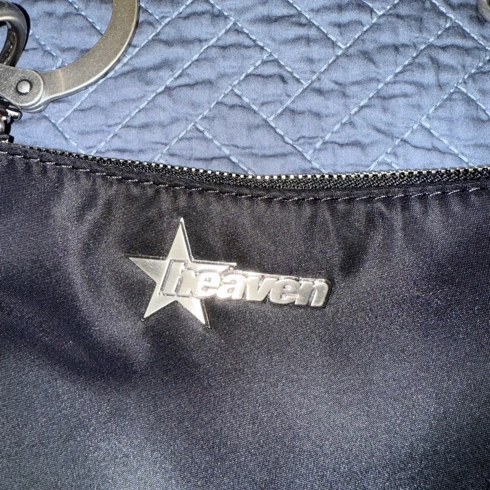 Heaven by Marc Jacob’s Cuffz Hand Bag - Picture 3 of 10